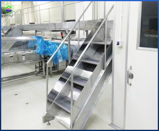 Cầu thang inox